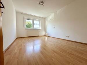 Gepflegte 2-Zimmer-Erdgeschosswohnung mit Südwest-Balkon und TG-Stellplatz – sofort frei – 63225 Langen – Vorschaubild 5