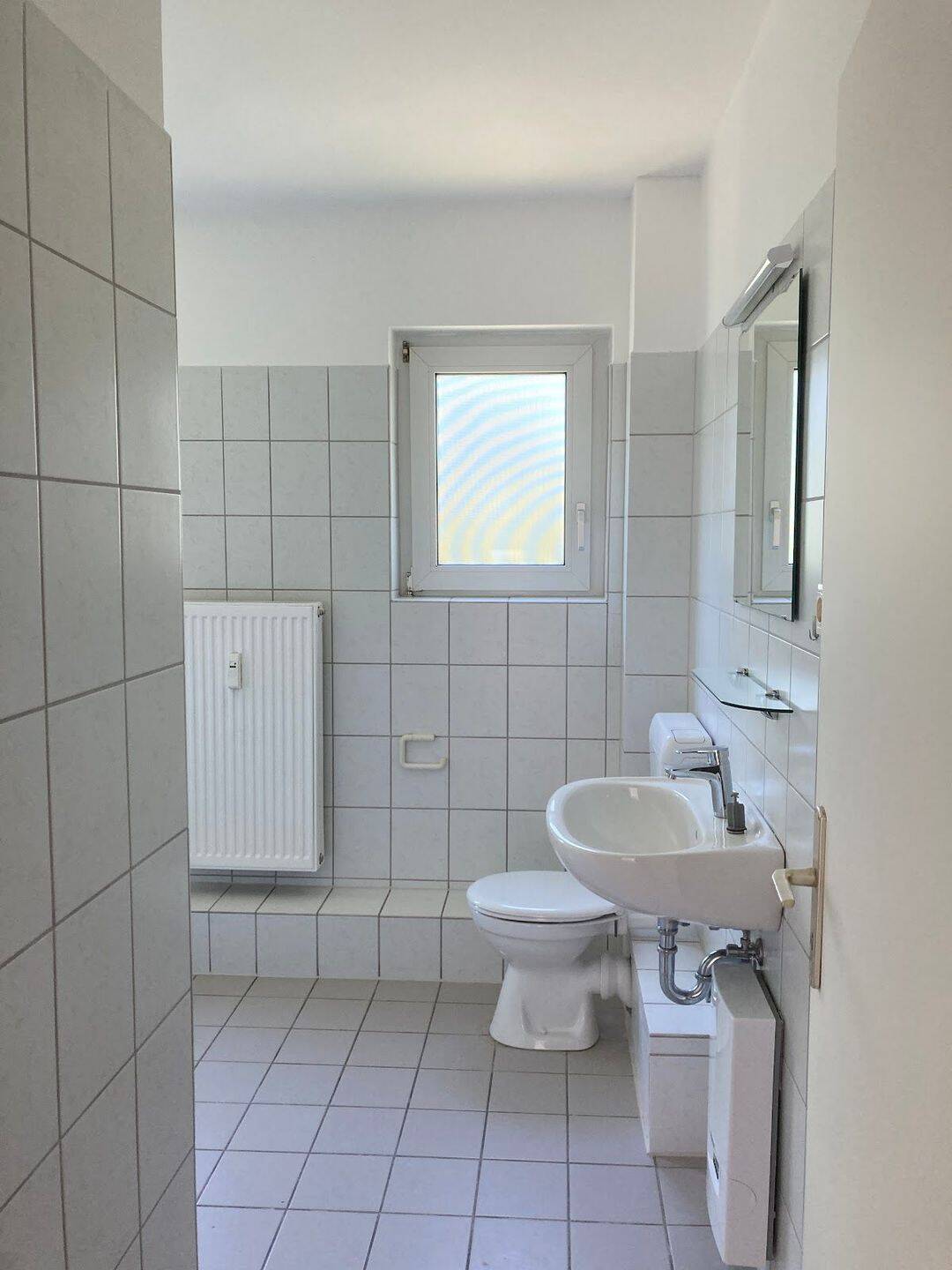 Stilvoll wohnen mit Weitblick - gepflegte 2-Zimmerwohnung im 3. Obergeschoss (ohne Fahrstuhl) – Salzgitter – Vorschaubild 5