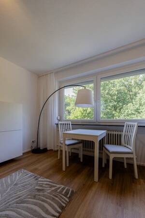 Möbliertes Zimmer auf Zeit in Berufstätigen-WG – 91054 Erlangen – Vorschaubild 4