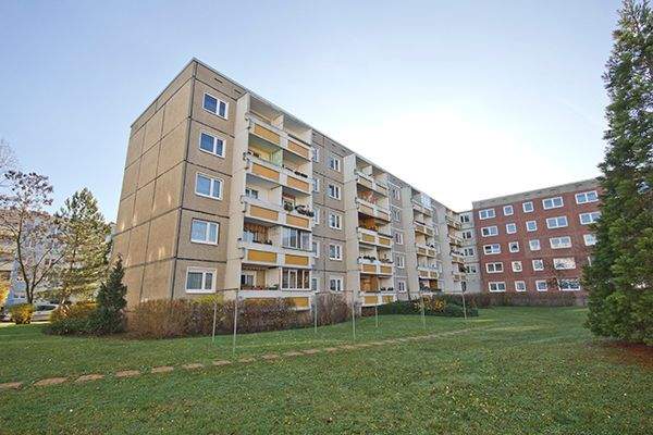 3-Zimmerwohnung ganz unten mit Dusche...