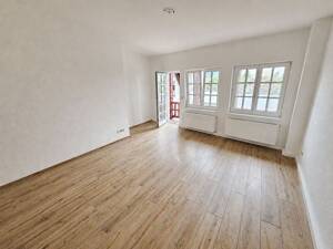 Mitten im Zentrum - Helle 3-Zimmer-Maisonette-Wohnung mit Laubengang und kleiner Garage – Anger 55, 99084 Erfurt – Vorschaubild 4