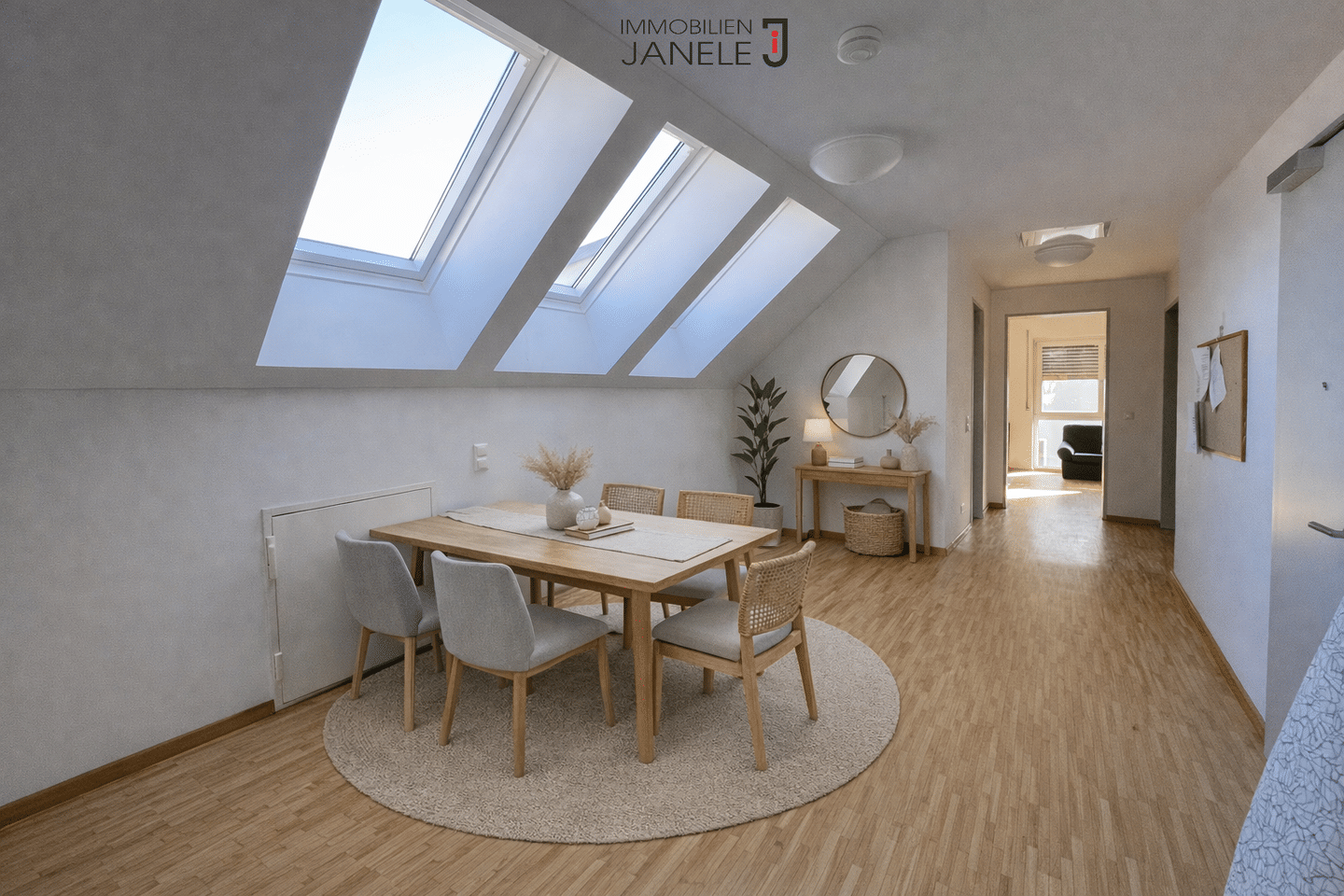 Für Investoren und Selbstnutzer! Mehrfamilienhaus mit drei großzügigen Wohneinheiten, traumhaften Garten und hoher Vermietbarkeit – Regenstauf – Vorschaubild 8