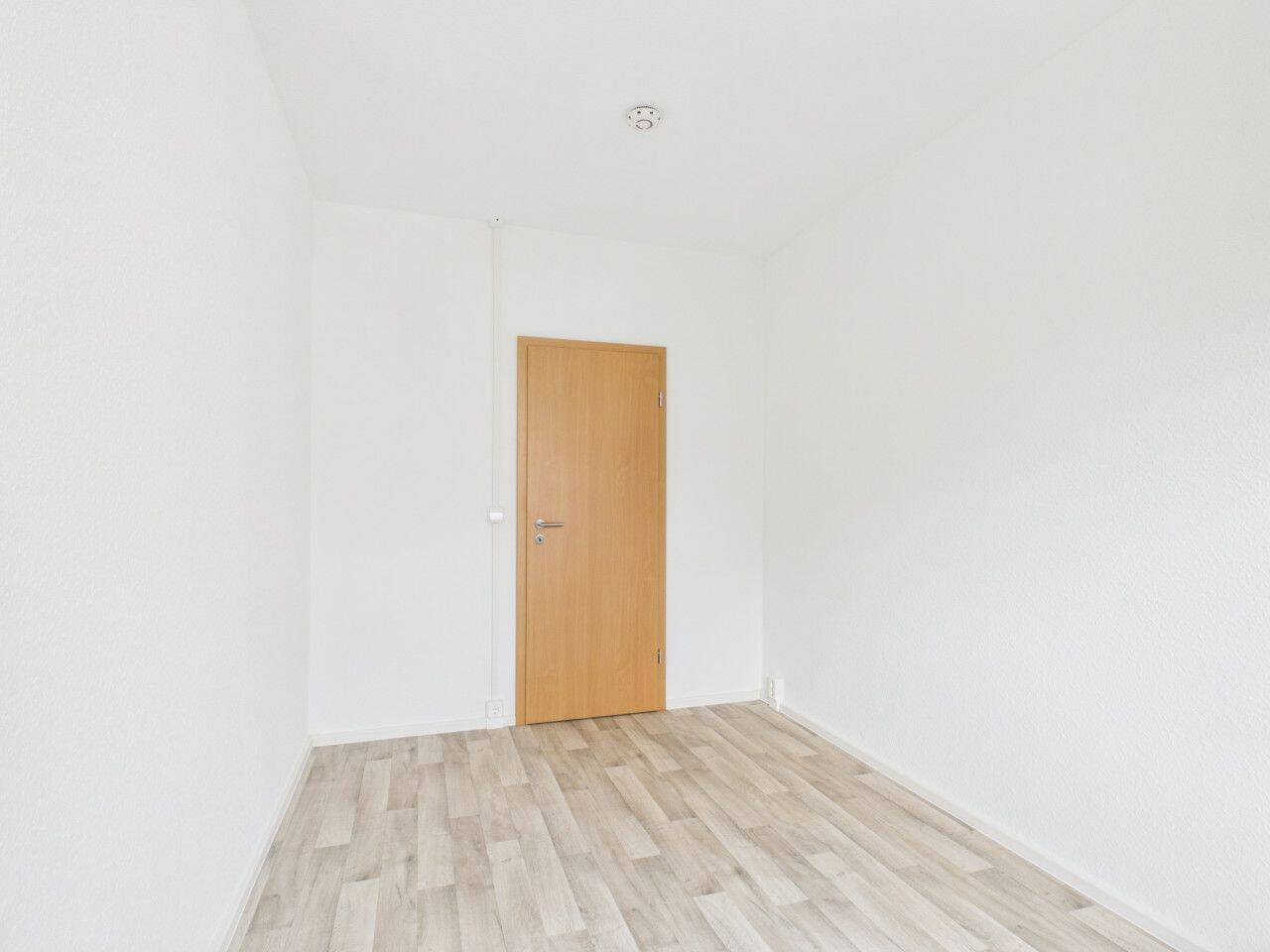 Neusanierte Wohnung mit Dusche und Wanne auf dem südlichen Sonnberg – Chemnitz – Vorschaubild 3