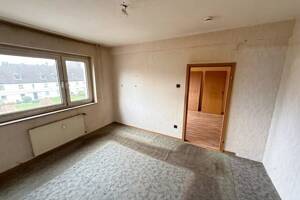 Renovierungsbedürftige 2,5-Zimmer-Wohnung mit großem Potenzial in begehrter Wohnlage – 40468 Düsseldorf – Vorschaubild 7