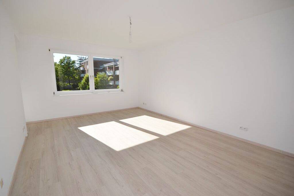 Sonnige 2-Zimmer-Wohnung mit weitem Blick u. TG-Stellplatz – Hamburg – Vorschaubild 2