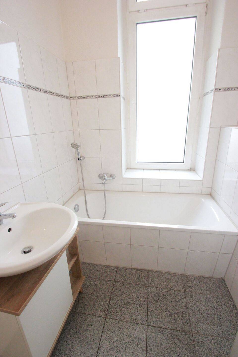 Sanierte 3-Zimmer-Wohnung nahe Hbf von privat – Magdeburg – Vorschaubild 9