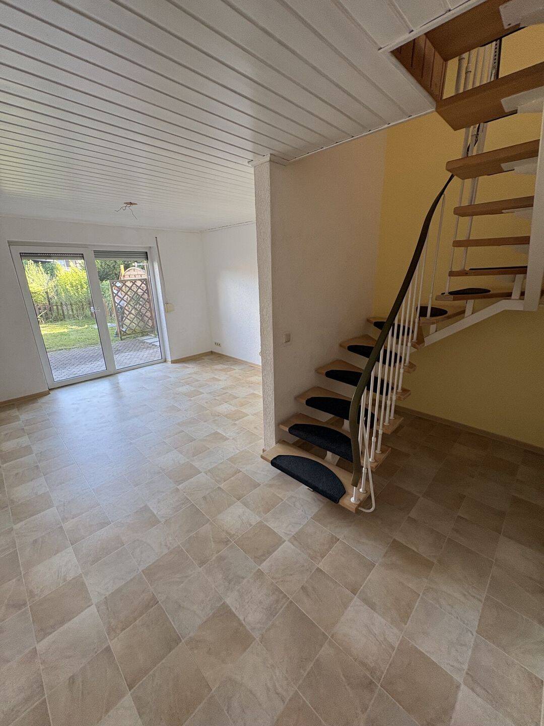 Gemütliches Zuhause mit Balkon und Terrasse in ruhiger Lage – Kranichfeld – Vorschaubild 9