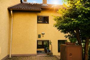 Maisonette-Wohnung mit eigenem Hauseingang und Fernblick in Würzburg-Unterdürrbach + eigener Garten – 97080 Würzburg – Vorschaubild 4
