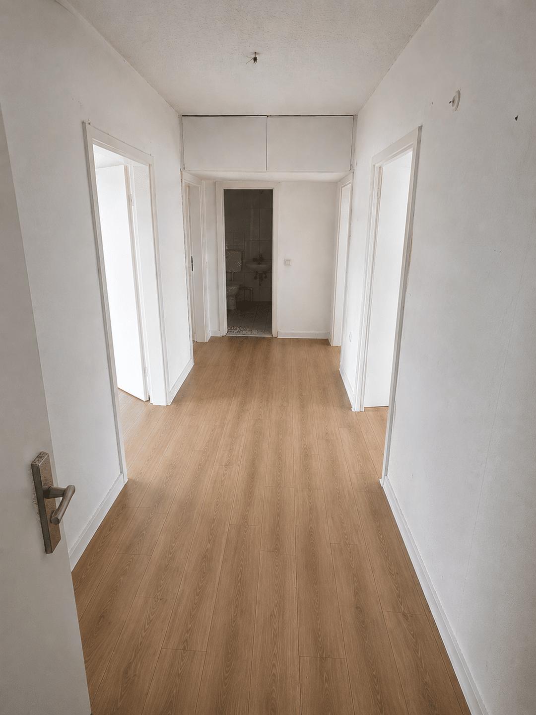 Helle 3-Zimmer-Wohnung mit guter Raumaufteilung – Krefeld – Vorschaubild 2