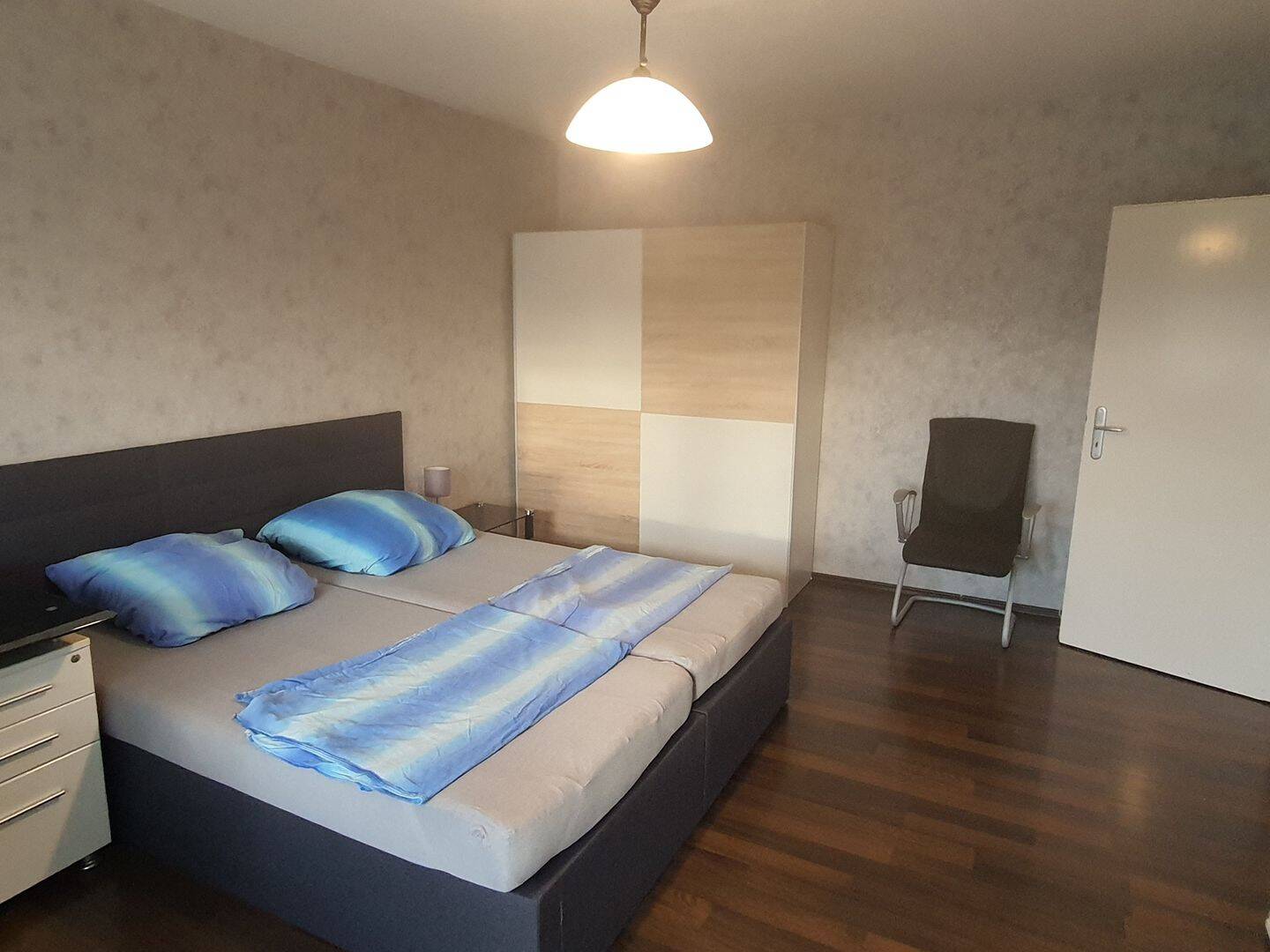 19,9 m² möbliertes Zimmer in 4er-WG mit Balkon - All Inclusive - Nähe BASF – Ludwigshafen am Rhein – Vorschaubild 2