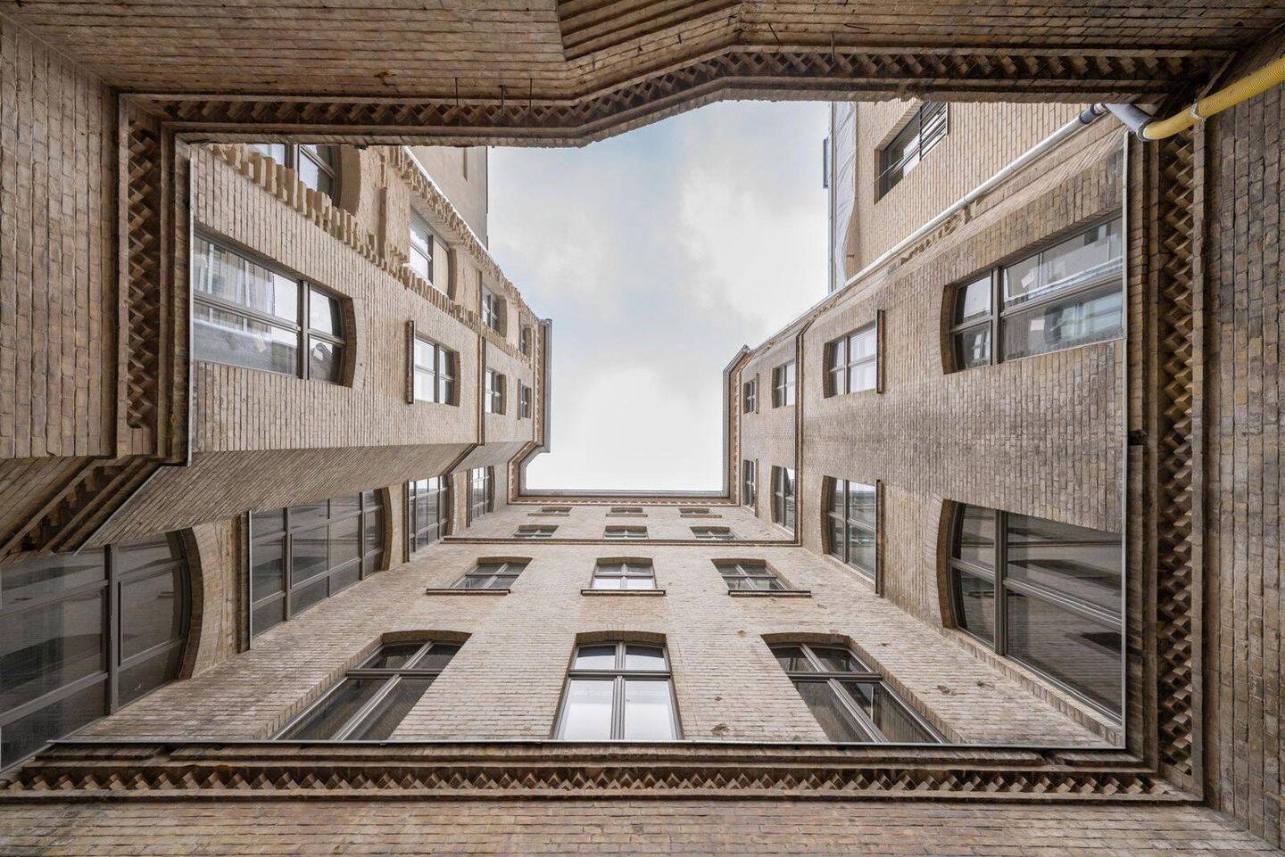 EXKLUSIVES DESIGN-APARTMENT | NEUBAUENSEMBLE | BERLIN-MITTE – Berlin – Vorschaubild 3