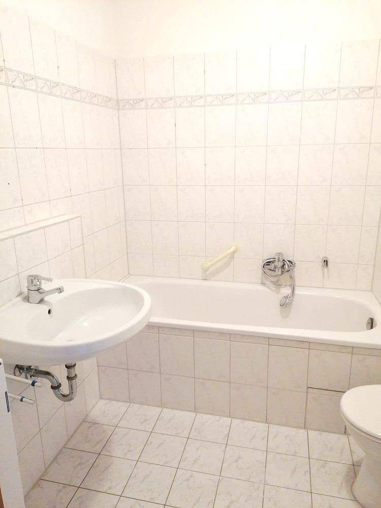 !! Einbauküche in 2-Zimmer-Wohnung mit Balkon, Aufzug und TG-Stellplatz !! – Chemnitz – Vorschaubild 7