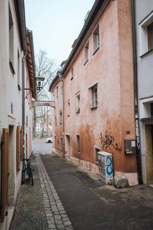 Charmantes, denkmalgeschütztes Wohn- und Geschäftshaus mit unverbaubarem Blick auf die Donau! – 93047 Regensburg – Vorschaubild 5