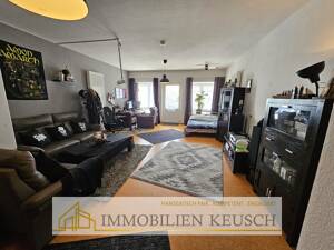 Preis deutlich reduziert-Sehr großes Haus mit traumhaftschönen + großen Garten + Dachterrasse !!! – 28239 Bremen – Vorschaubild 3