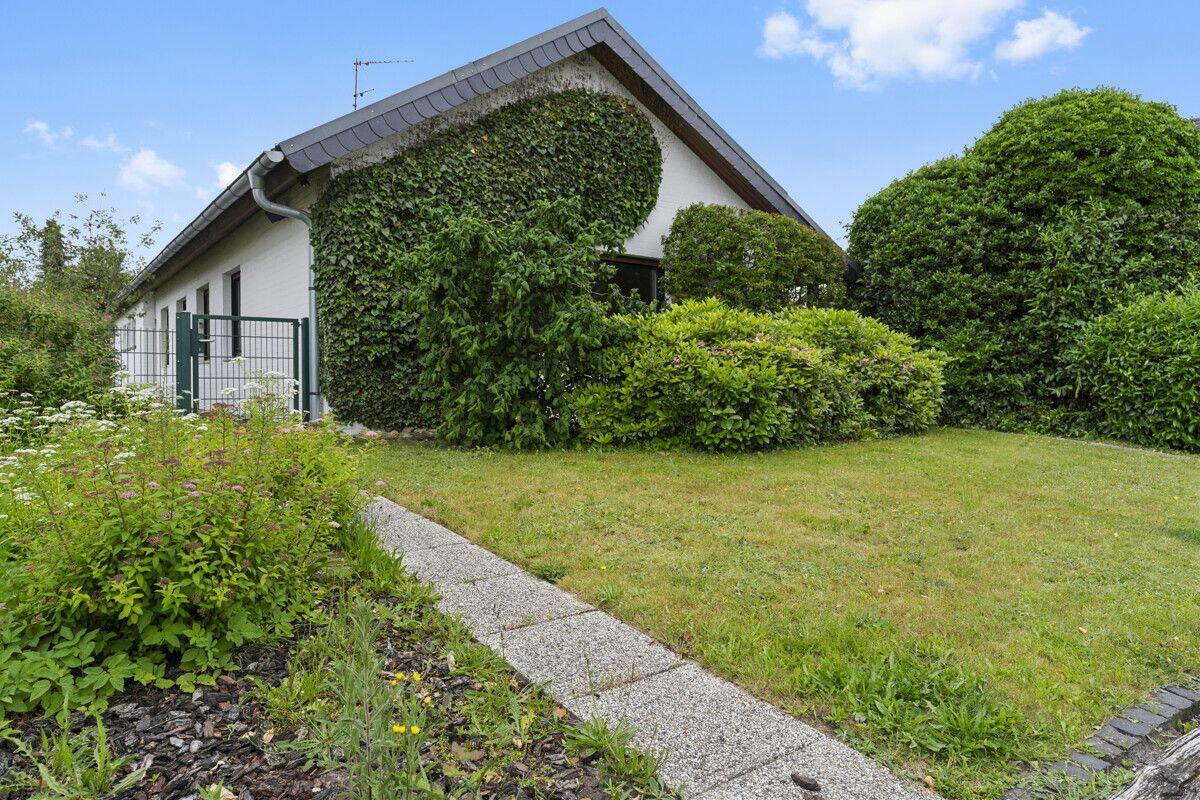 Ein Zuhause zum Ankommen - Bungalow auf großem Grundstück mit viel Privatsphäre in Schlangen – Schlangen – Vorschaubild 3