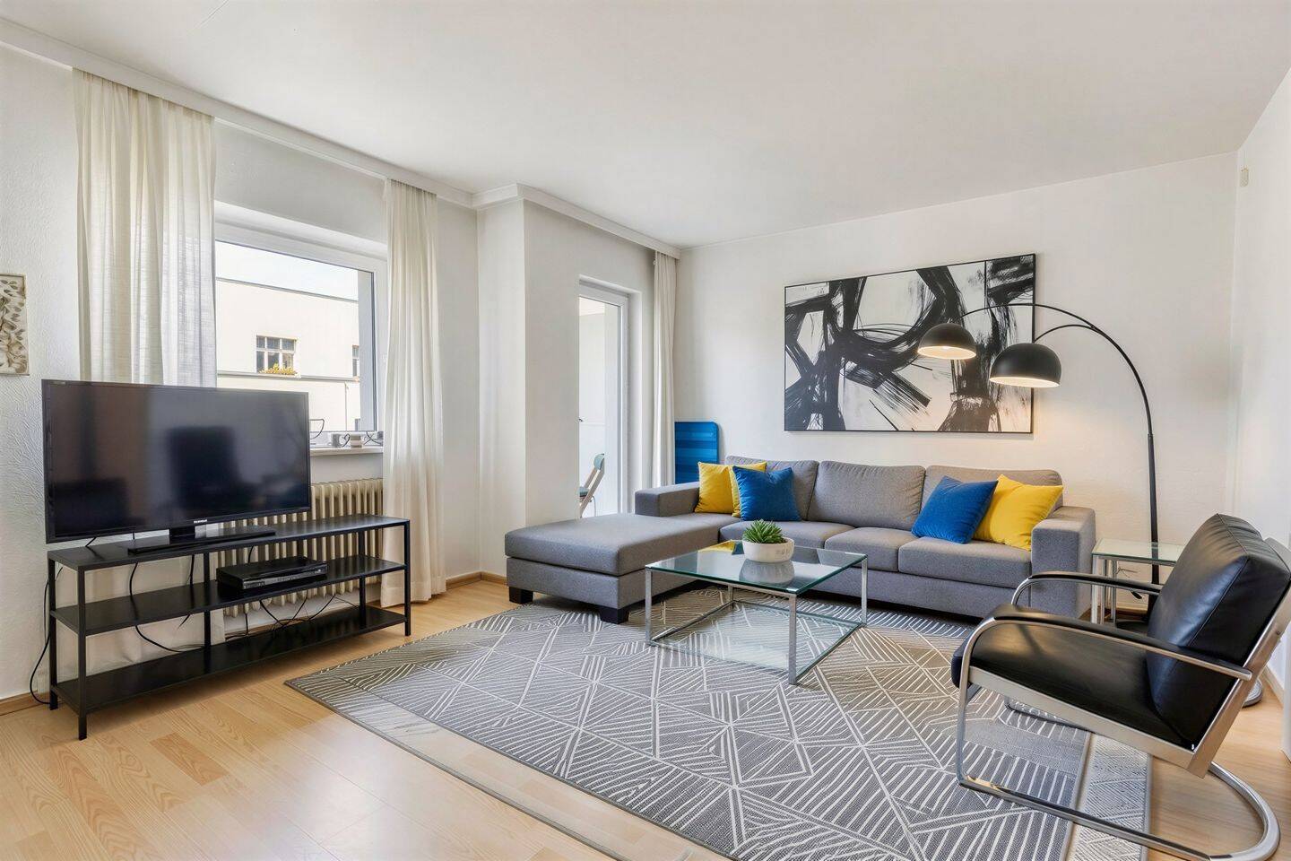 Attraktive Citywohnung mit Balkon & guter Anbindung in Charlottenburg (Mierendorff-Insel)