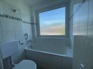 Idealer Grundriss! Renovierte 3-Zimmer-Whg mit Balkon & Garage – 40627 Düsseldorf – Vorschaubild 6