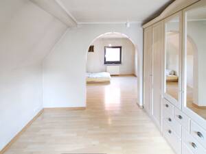 Charmantes Siedlungshaus mit Potenzial in Top-Lage mit großem Grundstück – 81829 München – Vorschaubild 6
