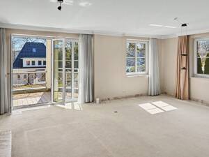 Schönes Blankenese - 3-Zimmer-Wohnung mit sonnigem Balkon und TG-Stellplatz in exzellenter Lage – 22587 Hamburg – Vorschaubild 4