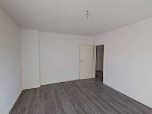 Geräumige 2-Zimmer-Wohnung mit BALKON in Duisburg-Meiderich – 47137 Duisburg – Vorschaubild 4