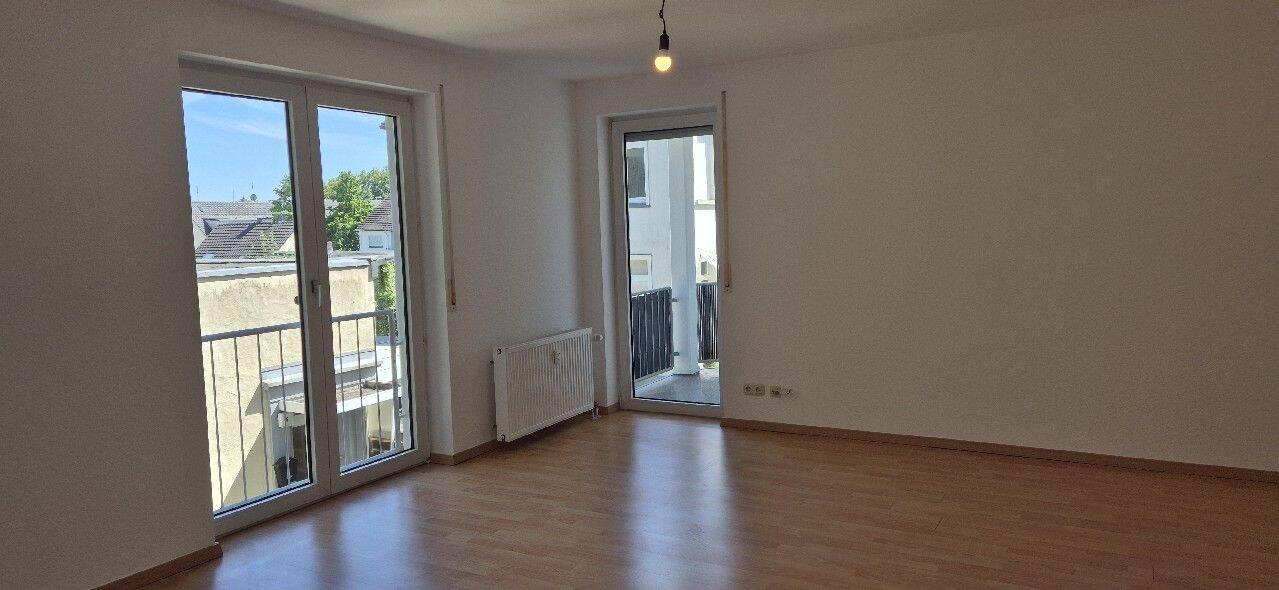 2-Zimmer-Wohnung mit geräumiger Küche und Balkon in Höhscheid! – Solingen – Vorschaubild 2