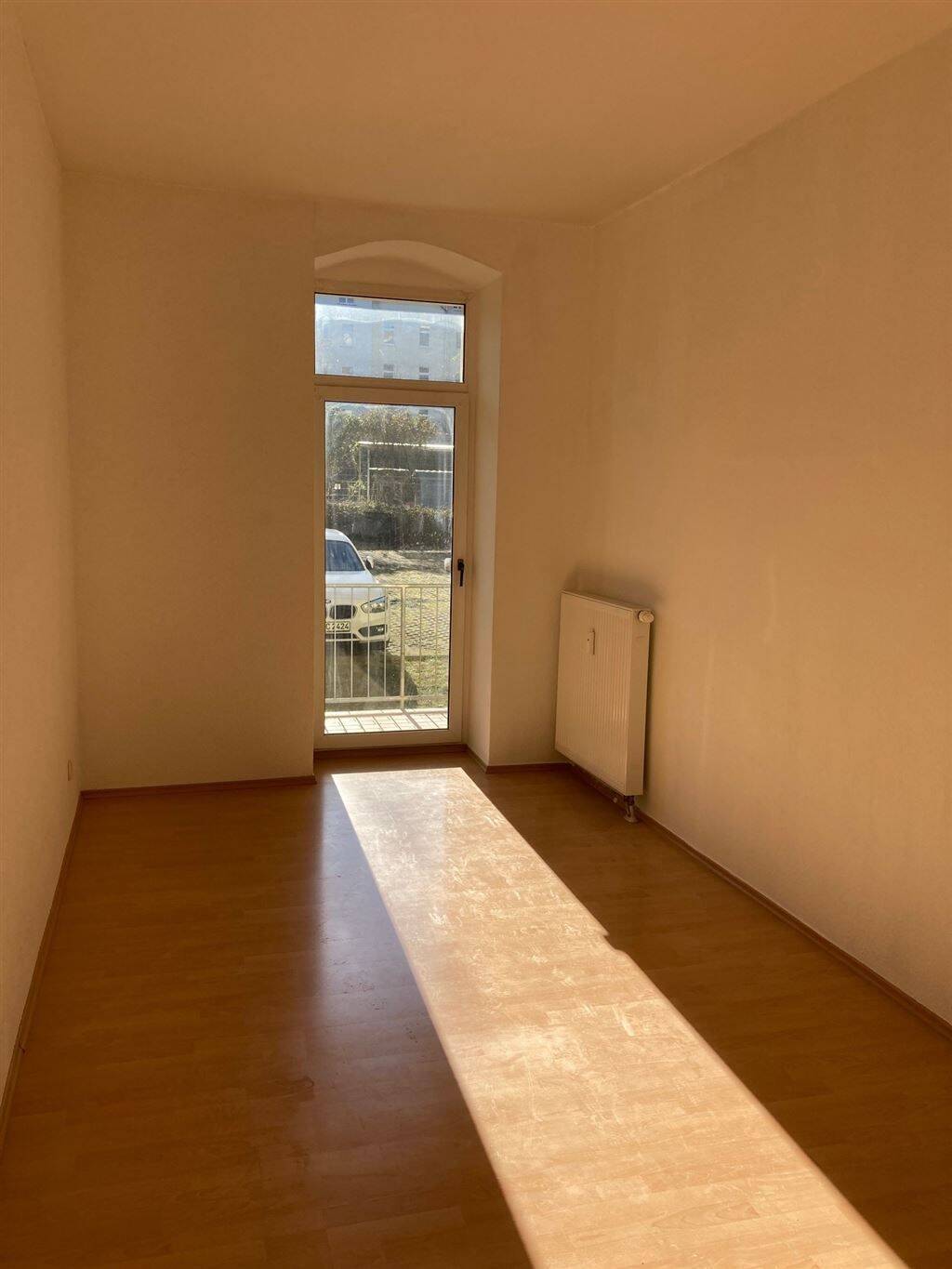 WOHNUNG GESUCHT? ...3 Zimmer + Balkon + Stellplatz + Aufzug im Haus :) – Chemnitz – Vorschaubild 4