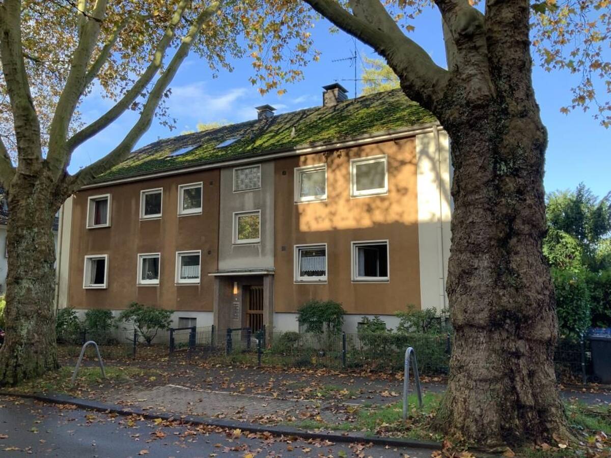 Große 3 Zimmer Wohnung in Wuppertal Barmen - Wir renovieren für Sie! – 42285 Wuppertal – Bild 1 von 8