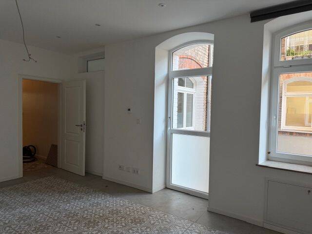 Reserviert!, 6-Zi-Souterrain-Eigentumswohnung, 2 Balkone, FBH, 90429 Nürnberg-Rosenau – Nürnberg – Vorschaubild 5