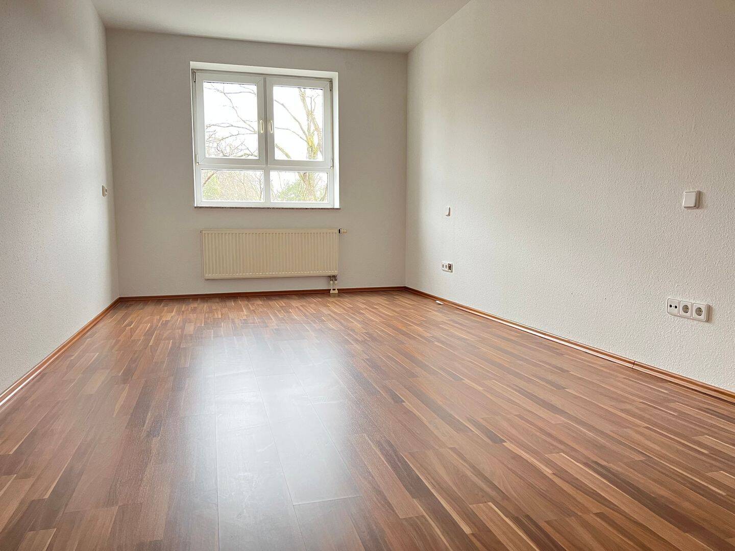 Großzügige 4-Zimmer-Wohnung mit Balkon im Herzen von Rissen! – Hamburg – Vorschaubild 6