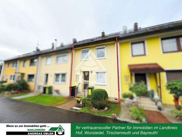 Solide Kapitalanlage: Reihenhaus in ruhige Wohnlage von Selb – Selb – Bild 1 von 9