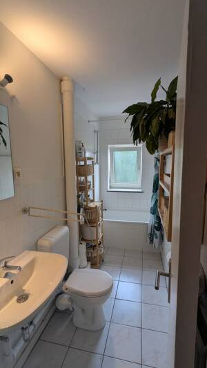 helle, sonnige und praktisch aufgeteilte 2,5 Zimmerwohnung im Herzen von Kiel – 24114 Kiel – Vorschaubild 8