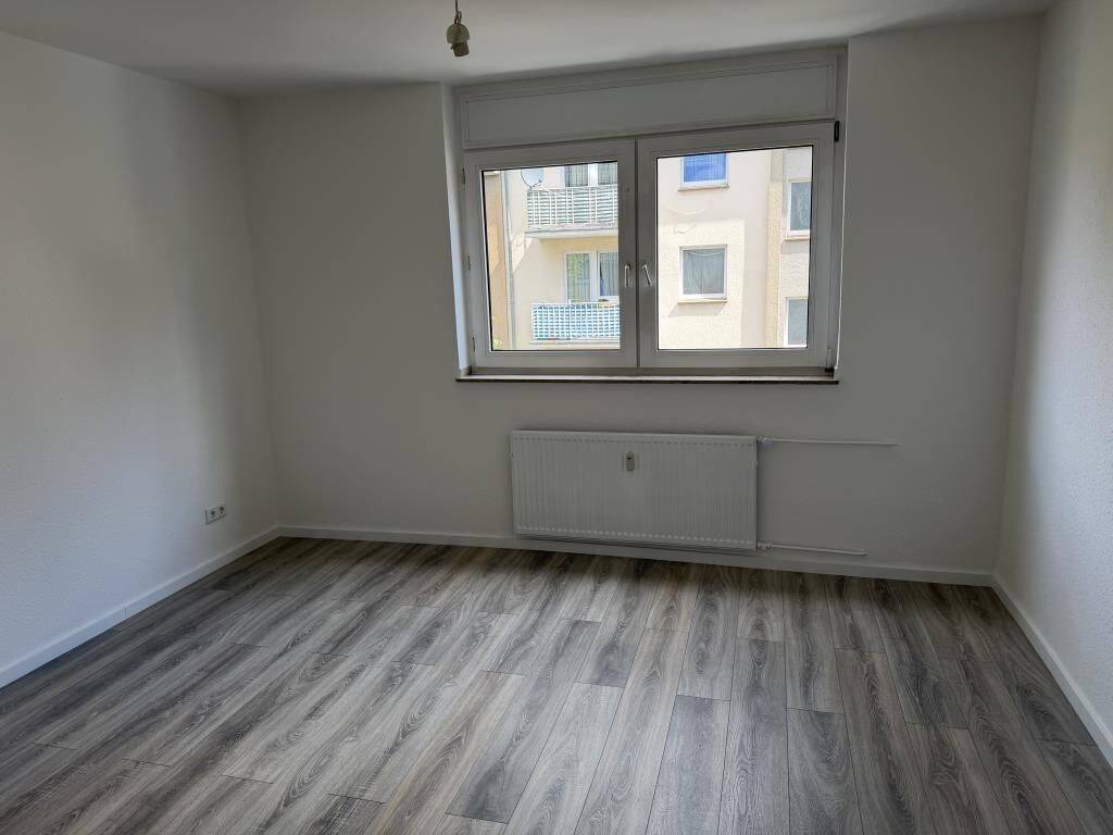 Nicht lange zögern anfragen! / Dont think twice reach out today! – Hagen – Vorschaubild 5