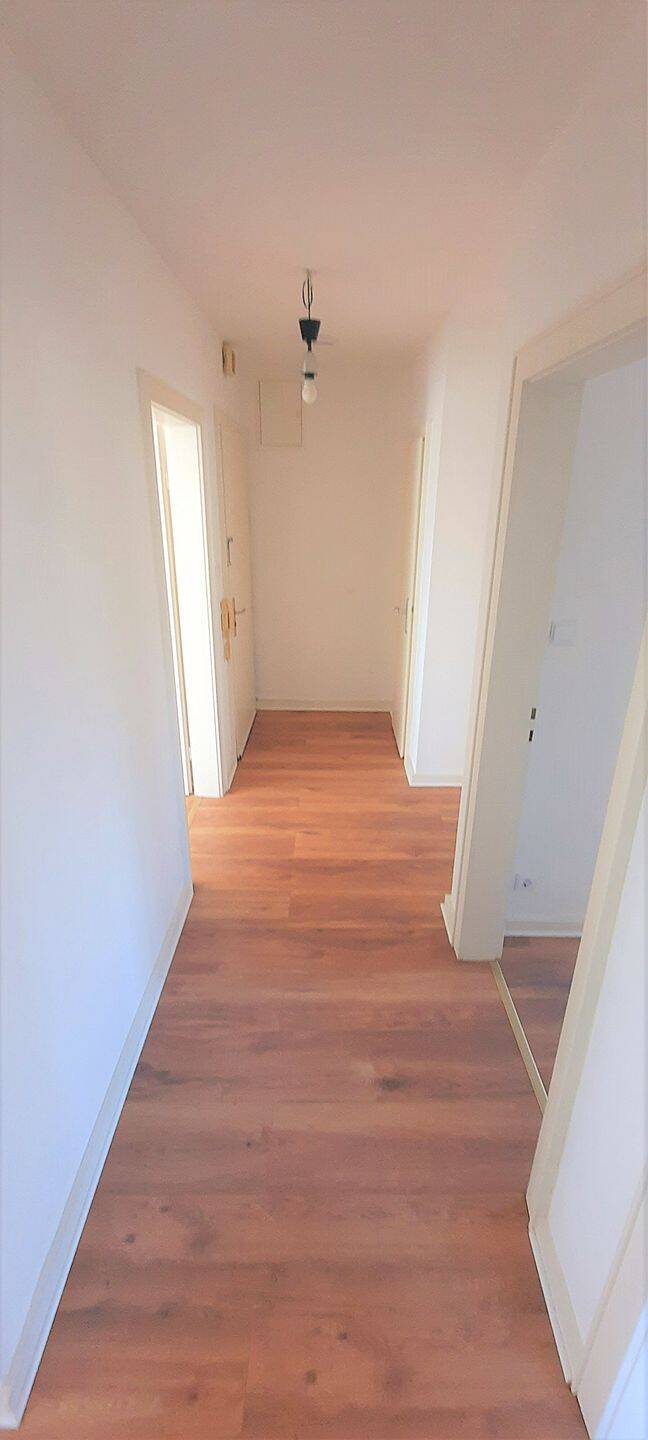 Schöne 3-Zimmer-ETW in guter Lage von Hamburg-Sasel – Hamburg – Bild 1 von 7