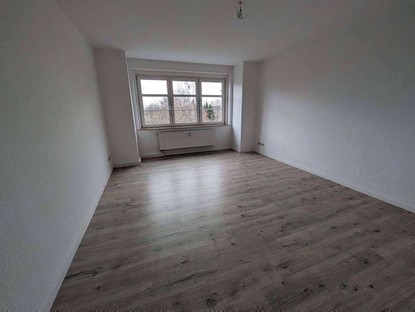Ihre Oase! Schöne 2,5-Zimmer-Wohnung – Chemnitz – Vorschaubild 2