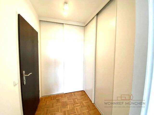 Über den Dächern von München - Exklusive voll möblierte 4-Zimmer-Wohnung in Bogenhausen – München – Vorschaubild 7