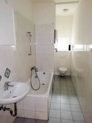 ***Gepflegte Wohnung zu vermieten*** – 46045 Oberhausen – Vorschaubild 3