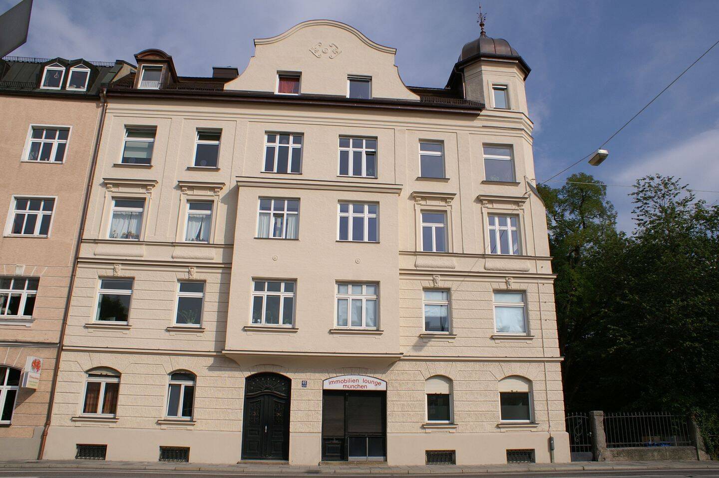 Neu errichtete Galeriewohnung im denkmalgeschützten Altbau am Harras – Loftstyle, 61 m² ab August 2026