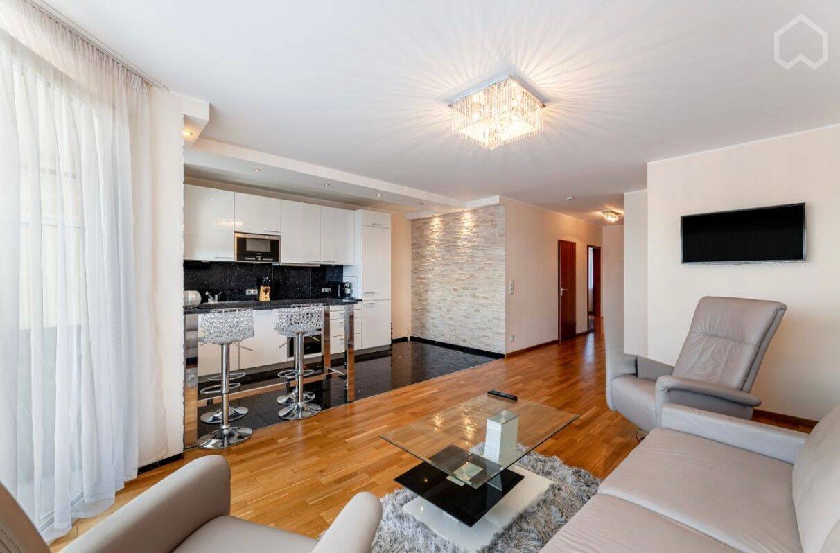 LUXUS möblierte 3-Zimmer Wohnung Terrasse Garage Keller – Düsseldorf – Vorschaubild 3