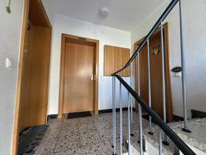 2-Raum-Wohnung mit großem Balkon (vollständig und hochwertig möbliert) – 45359 Essen – Vorschaubild 2
