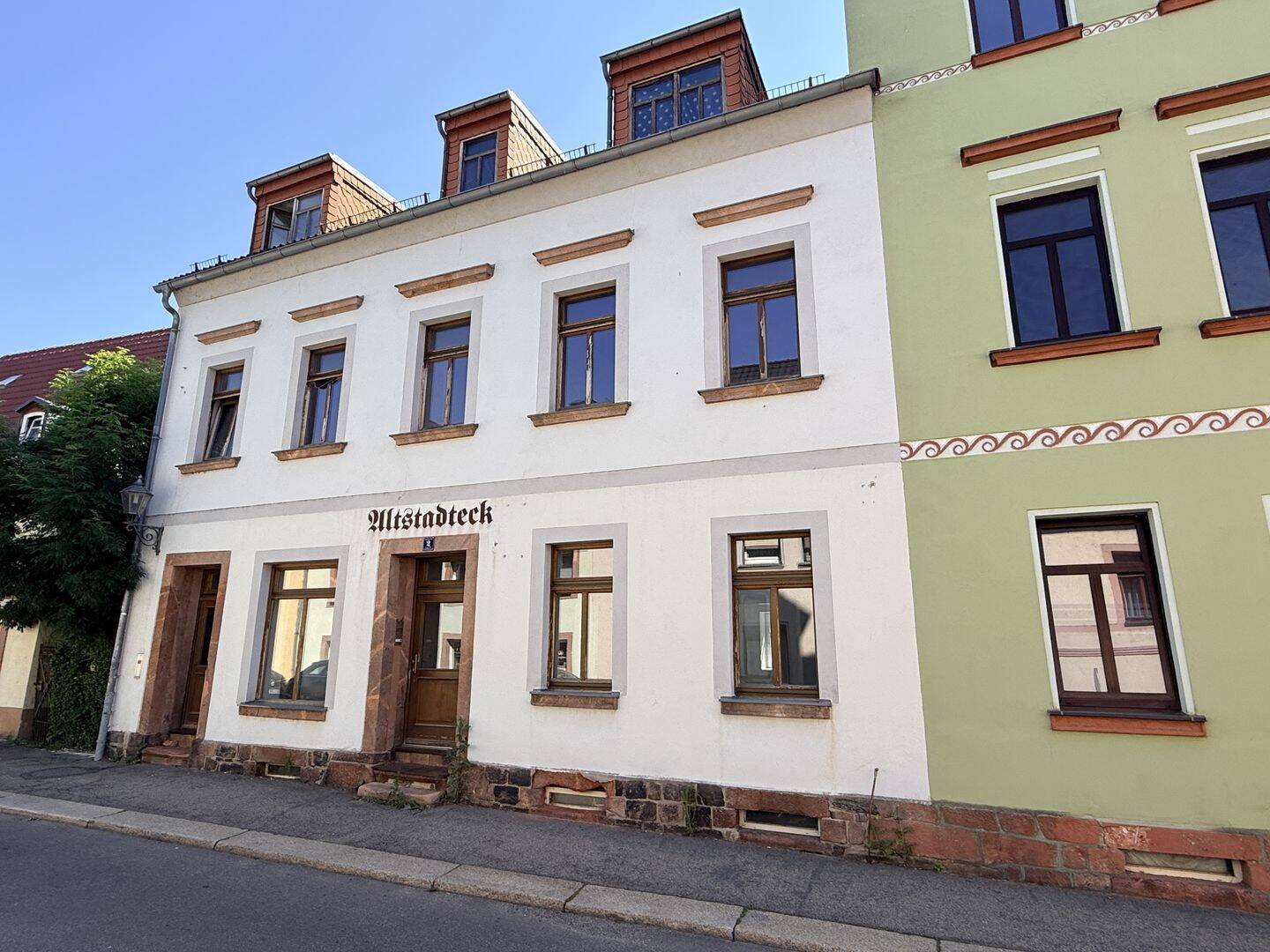 Zwei Mehrfamilienhäuser im Paket | 11 Wohneinheiten | Faktor 11,7 | Penig – Penig – Vorschaubild 2