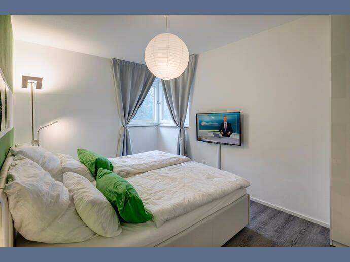 Möbliert: 3-Zimmer Wohnung in sehr guter Wohnlage Schwabing – München – Vorschaubild 4