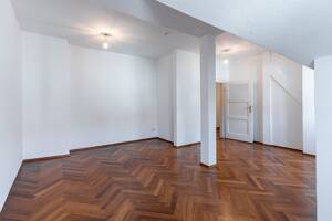 **Historischer Charme über den Dächern Lehels - Denkmalgeschützte Altbauwohnung im Dachgeschoss** – 80538 München – Vorschaubild 3