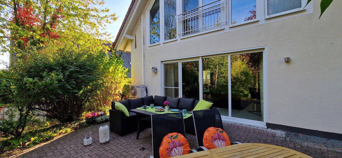 EFH / großer Hausteil mit EBK, Kamin, 2 Terrassen und traumhaftem Garten in direkter Seenähe ?? – Möhnesee – Vorschaubild 3