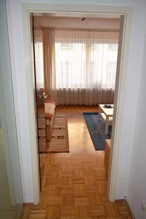 Möblierte 1-Zimmer-Wohnung mit Aufzug in ruhiger Seitenstraße in Essen Rüttenscheid! – 45130 Essen – Vorschaubild 3