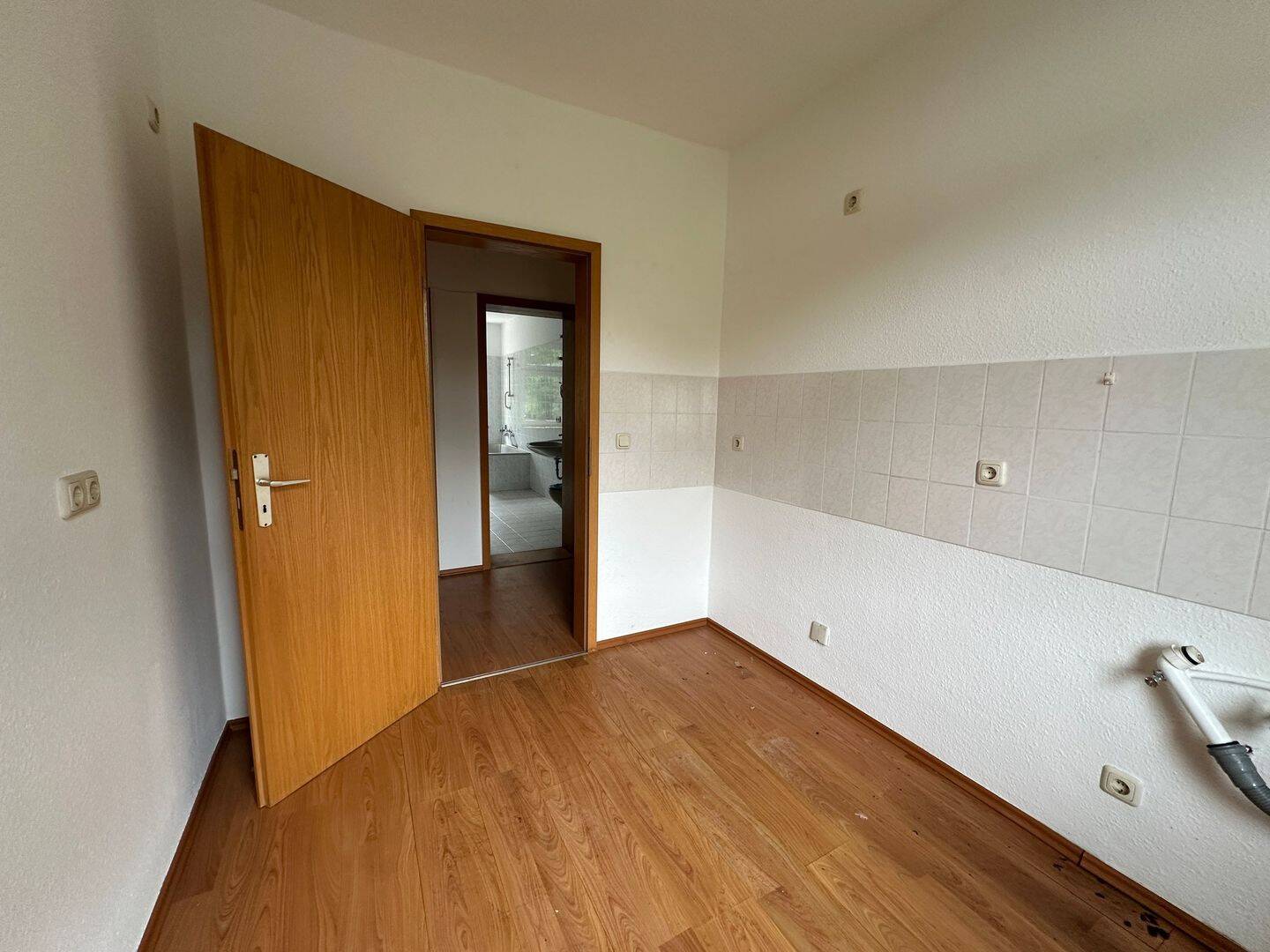 Helle 2-Zimmer-Wohnung in Chemnitz - Ideal für Singles oder Paare! – Chemnitz – Vorschaubild 3