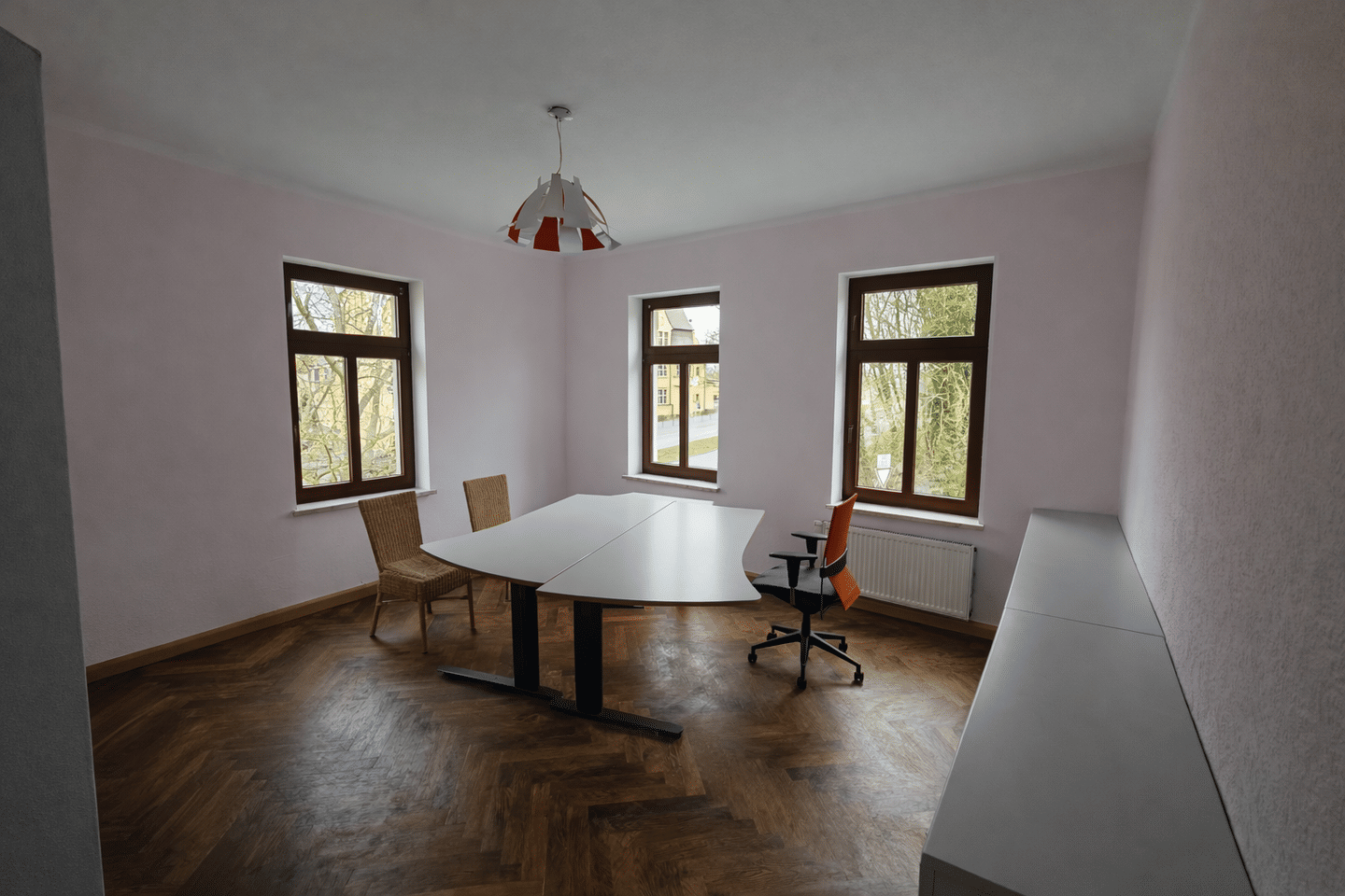 Mehrfamilienhaus mit 3 Wohneinheiten und vielseitiger Nutzungsmöglichkeit – Altenburg – Bild 1 von 9