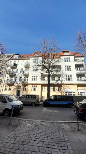 Schöne Stuckaltbauwohnung in atraktier Lage – 13187 Berlin – Vorschaubild 3
