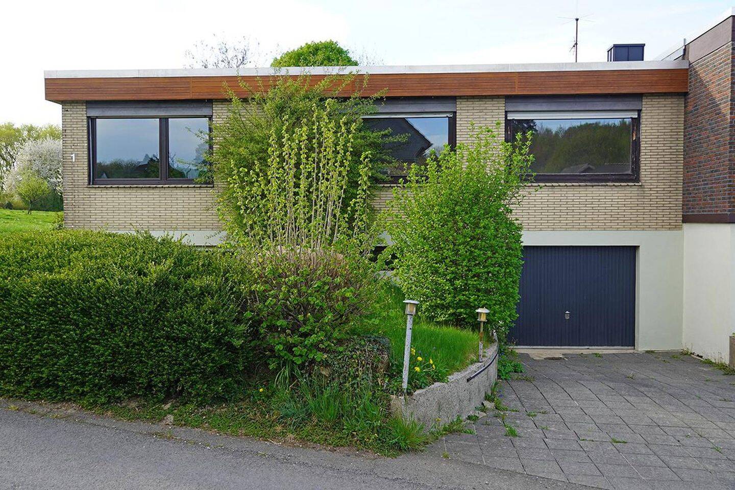 Doppelbungalow, Weideland, Stallung – Bergisch Gladbach – Vorschaubild 7