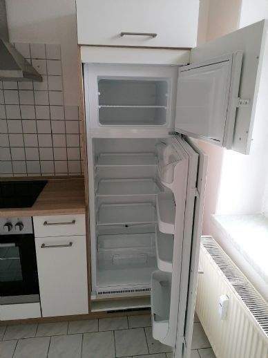 !! mit Einbauküche, 3-Raum-Wohnung mit Laminat in ruhiger Nebenstraße !! – Chemnitz – Vorschaubild 3