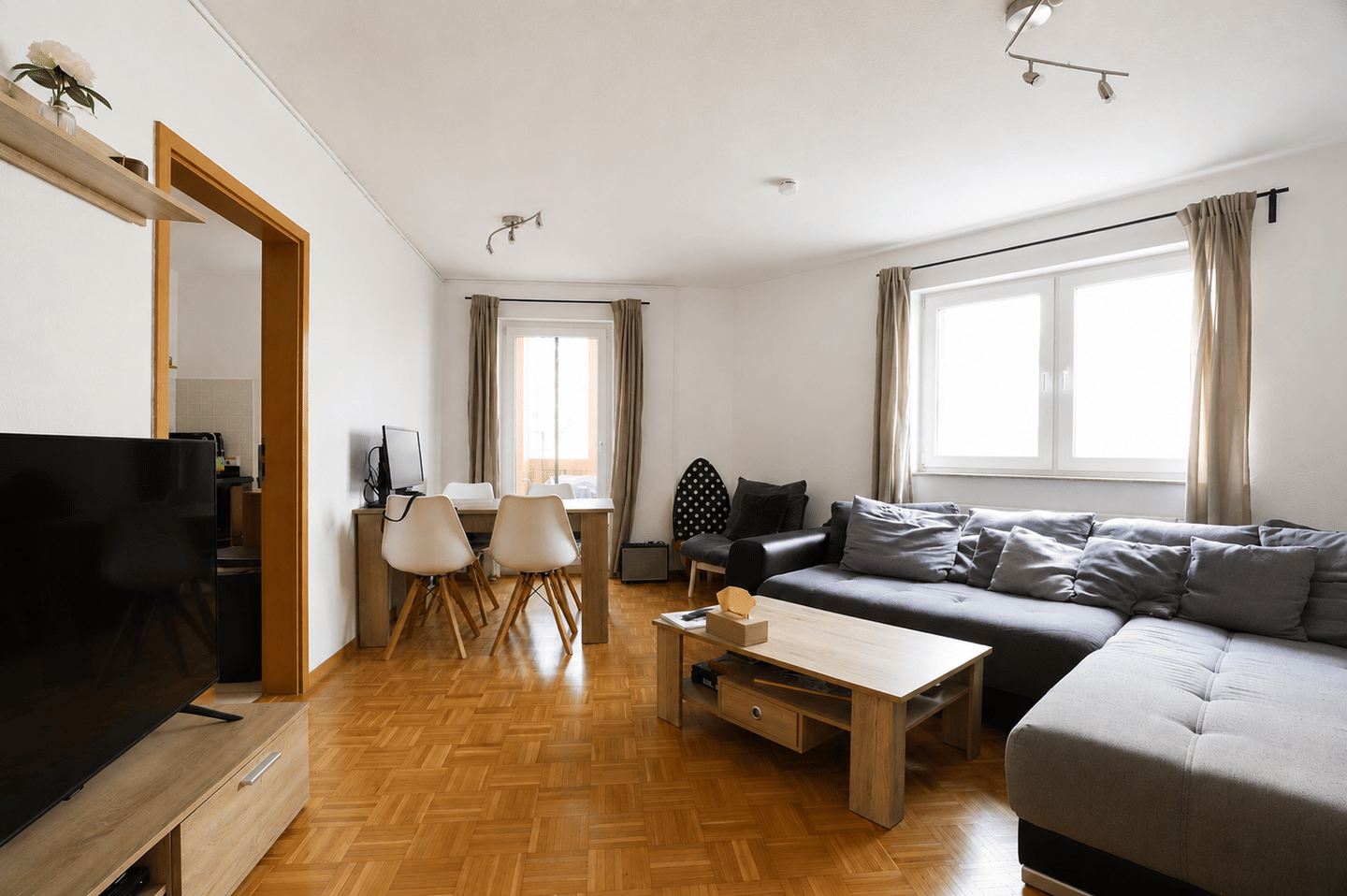 *Trier* schöne 2 ZKB Wohnung mit Balkon in zentraler Lage! – Trier – Vorschaubild 6